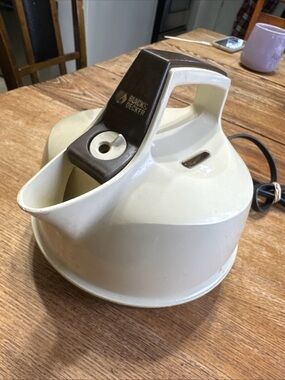 Vintage Black & Decker Whistling Kettle Mod KE 900 8541